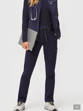 Figs yola skinny size small